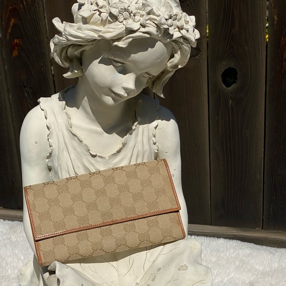 Handbags - Gucci’s Wallet